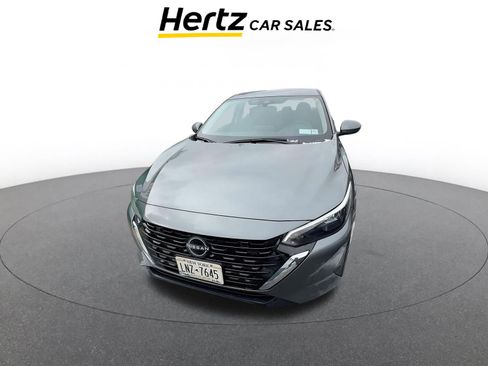 Used 2025 Nissan Sentra SV image 2