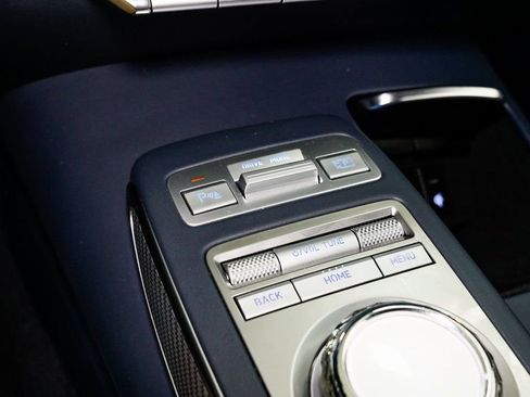 Used 2024 Genesis GV70 3.5T Sport image 19