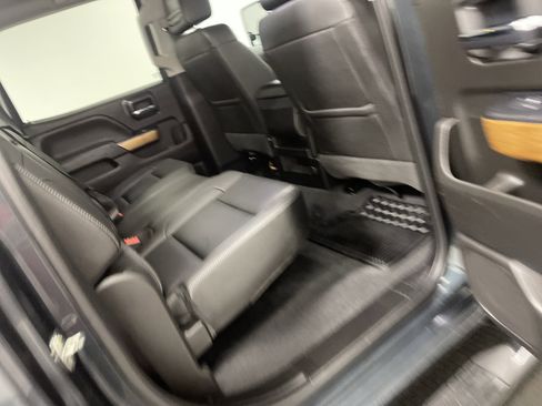 Used 2019 Chevrolet Silverado 2500 LTZ w/ Duramax Plus Package image 21