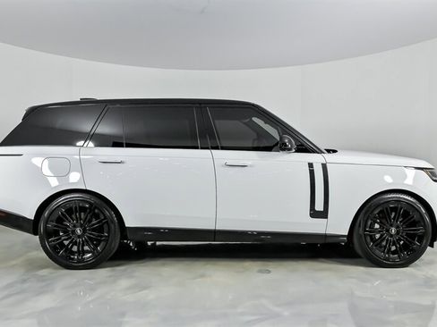 Used 2024 Land Rover Range Rover Long Wheelbase SE AWD/4WD image 14