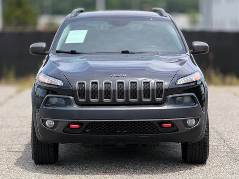 Used 2014 Jeep Cherokee Trailhawk w/ Comfort/Convenience Group AWD/4WD image 5