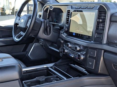 Certified 2024 Ford F250 Platinum image 39