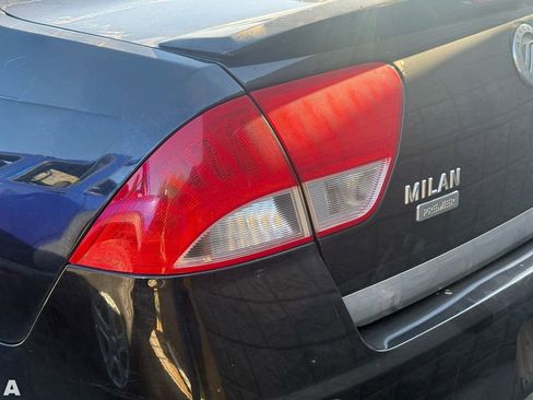 Used 2010 Mercury Milan Premier image 9