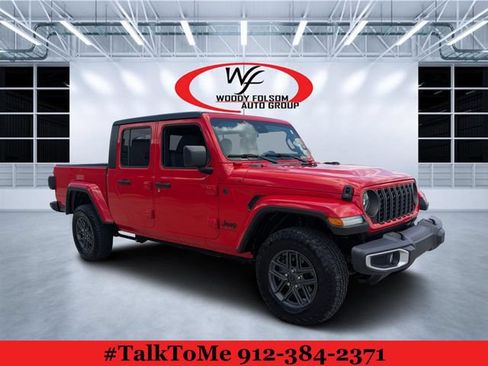 Used 2024 Jeep Gladiator Sport AWD/4WD image 1