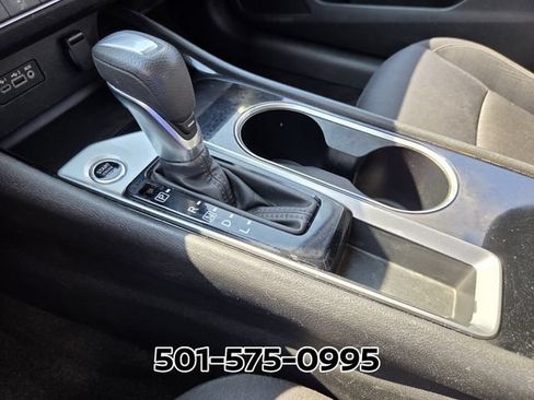 Used 2024 Nissan Altima 2.5 SV FWD image 26