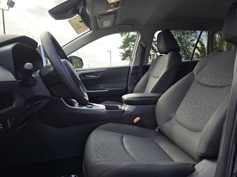 Certified 2025 Toyota RAV4 XLE image 20