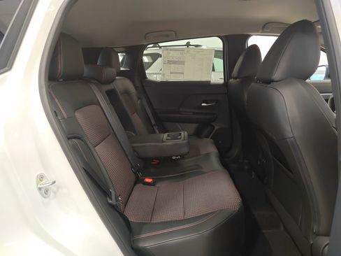 New 2026 Nissan Kicks SR w/ Cold Weather Package image 14