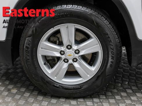 Used 2020 Chevrolet Trax LT w/ LT Convenience Package image 31