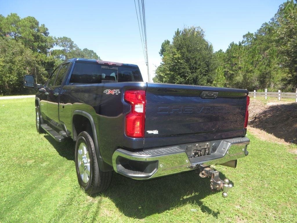 Used 2021 Chevrolet Silverado 2500 LTZ w/ LTZ Premium Package AWD/4WD image 8