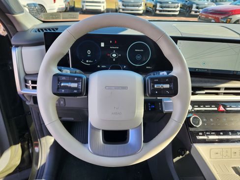 Used 2024 Hyundai Santa Fe Limited image 18