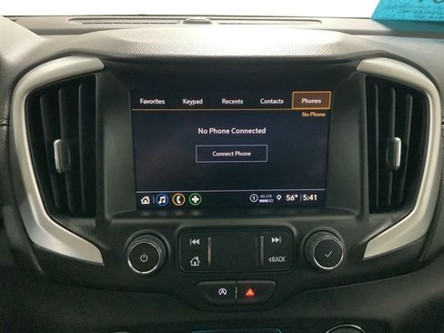 Used 2024 GMC Terrain SLT image 28