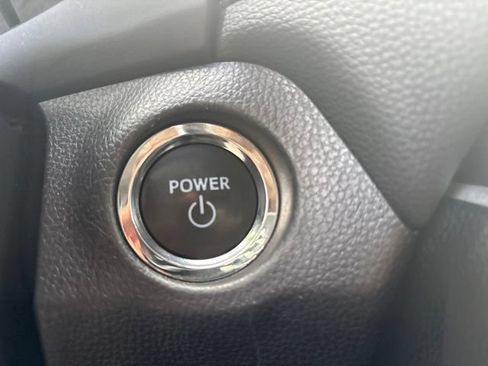 Used 2025 Toyota RAV4 XLE w/ Convenience Package AWD/4WD image 13