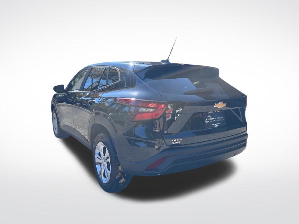 Used 2025 Chevrolet Trax LS FWD image 5