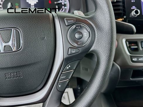 Used 2023 Honda Ridgeline Sport image 17
