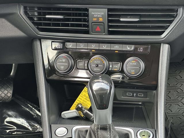 Used 2022 Volkswagen Jetta SEL FWD image 20