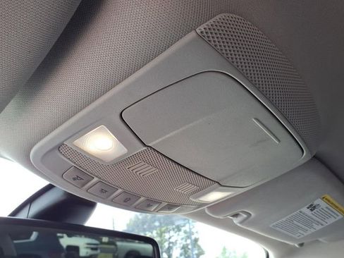 Used 2020 Ford Fusion SE FWD image 30