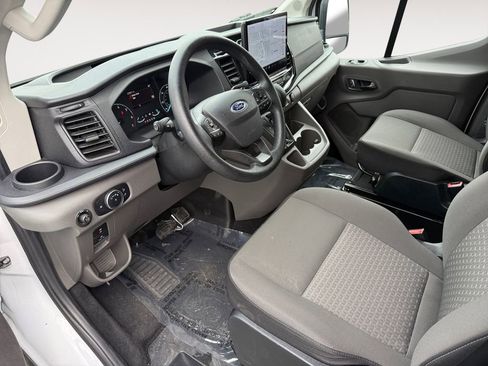 Used 2023 Ford Transit 350 XLT image 17