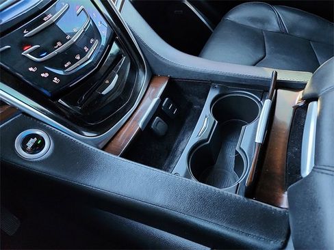 Used 2019 Cadillac Escalade ESV Premium Luxury image 25