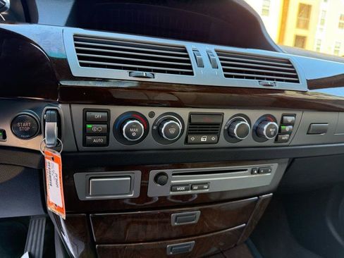 Used 2007 BMW 750i RWD image 64