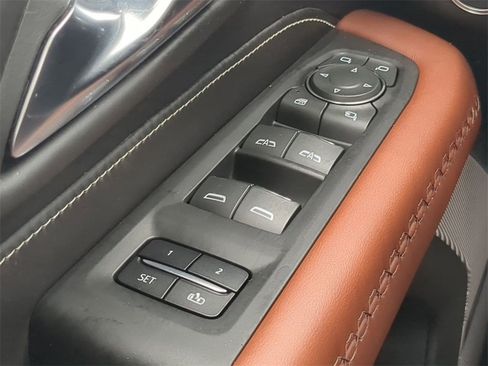 Used 2023 GMC Yukon Denali Ultimate image 26