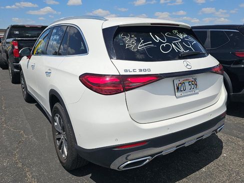 Used 2024 Mercedes-Benz GLC 300 image 2