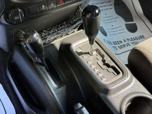 Used 2011 Jeep Wrangler Sport AWD/4WD image 31