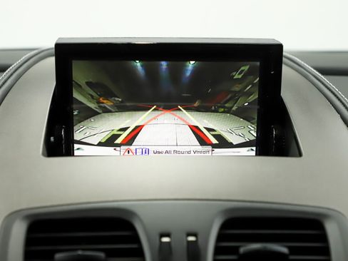 Used 2016 Aston Martin V8 Vantage GT image 32