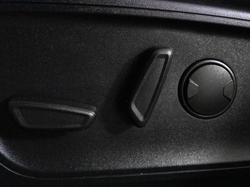 Used 2021 Ford Escape SE w/ Convenience Package image 21