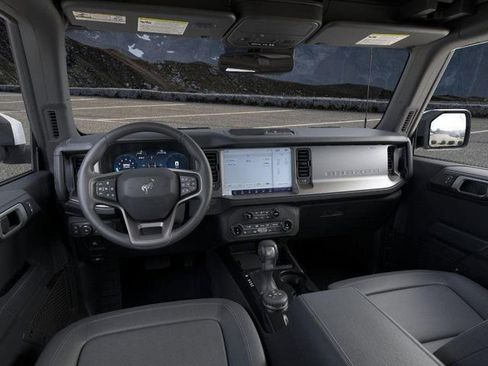 New 2026 Ford Bronco Outer Banks image 9