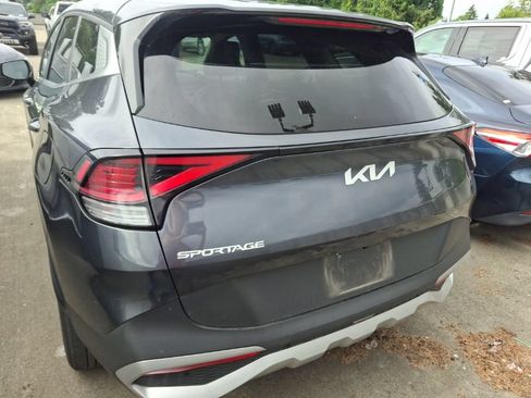Used 2023 Kia Sportage EX FWD image 7