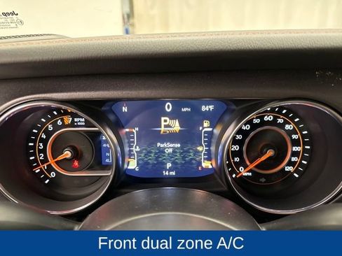 Used 2023 Jeep Gladiator Mojave w/ Cold Weather Group image 15