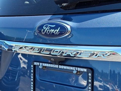 Used 2018 Ford Explorer XLT w/ Equipment Group 201A AWD/4WD image 33