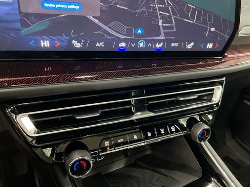 New 2026 Chevrolet Traverse Z71 w/ Enhanced Driving Package image 17