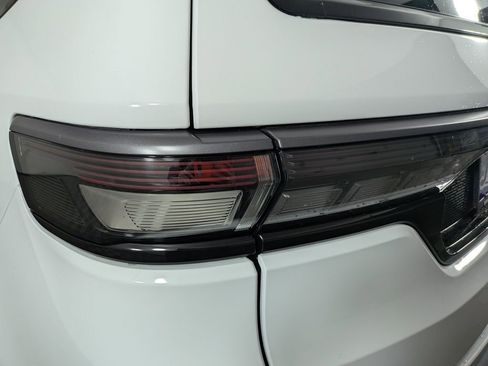New 2026 Jeep Grand Wagoneer Limited AWD/4WD image 12