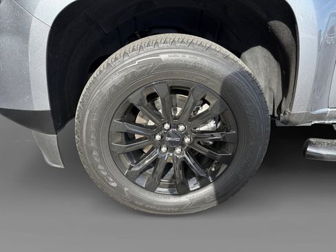 Used 2022 GMC Canyon Elevation AWD/4WD image 9