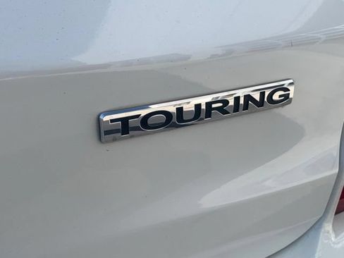 Used 2015 Honda CR-V Touring image 4