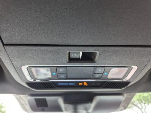 Used 2022 Ford F150 Lariat AWD/4WD image 33