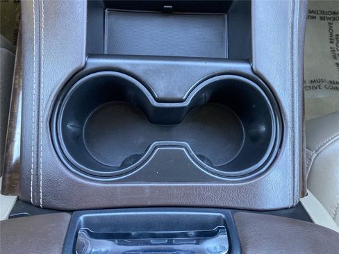 Used 2017 Chevrolet Tahoe LT w/ LT Signature Package image 15