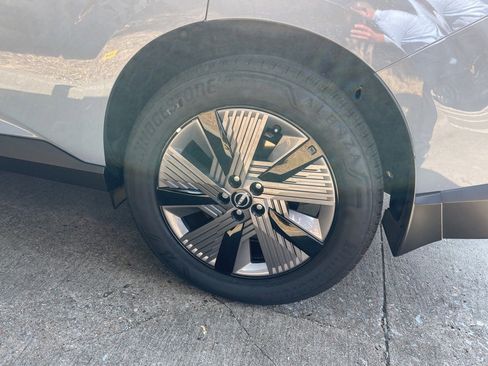 Certified 2025 Nissan Murano SL image 10