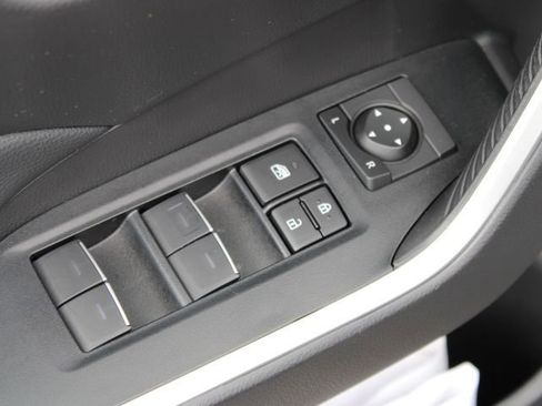 Used 2025 Toyota RAV4 XLE w/ Convenience Package AWD/4WD image 18