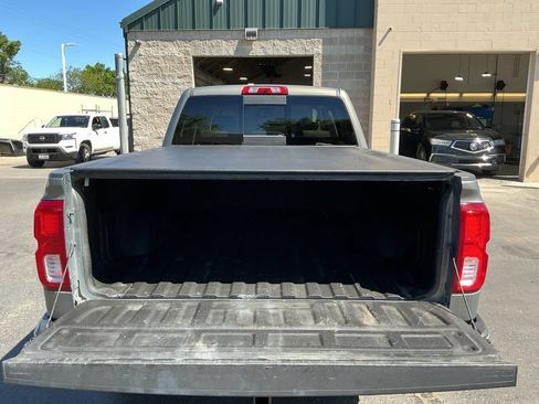 Used 2017 Chevrolet Silverado 1500 LTZ Z71 w/ LTZ Plus Package AWD/4WD image 12