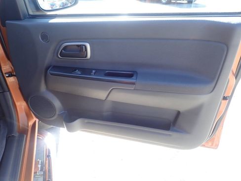 Used 2004 Chevrolet Colorado LS w/ Power Convenience Package RWD image 21