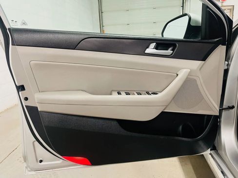Used 2015 Hyundai Sonata Sport w/ Option Group 03 FWD image 13