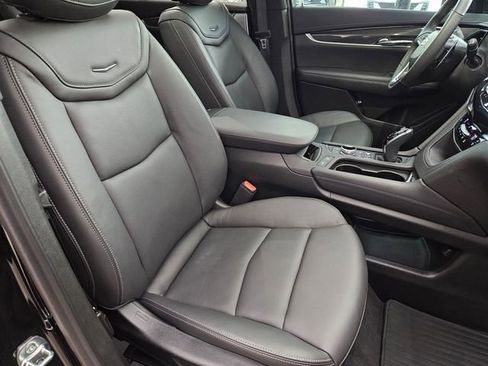 New 2025 Cadillac XT6 Sport w/ Technology Package image 29