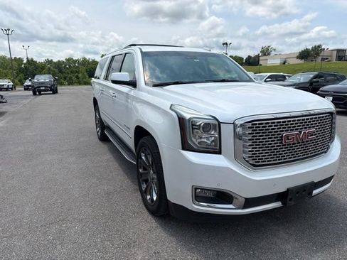 Used 2016 GMC Yukon XL Denali w/ Open Road Package AWD/4WD image 7