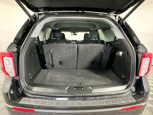 Certified 2023 Ford Explorer XLT w/ Equipment Group 202A image 33