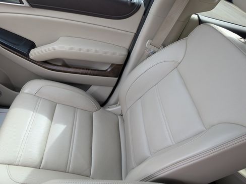 Used 2018 GMC Yukon Denali w/ Denali Ultimate Package image 27