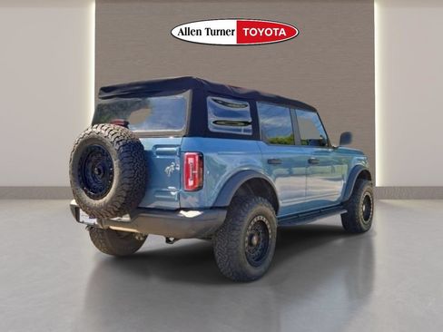 Used 2023 Ford Bronco Badlands AWD/4WD image 6