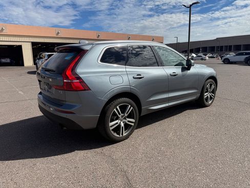 Used 2021 Volvo XC60 T5 Momentum FWD image 5