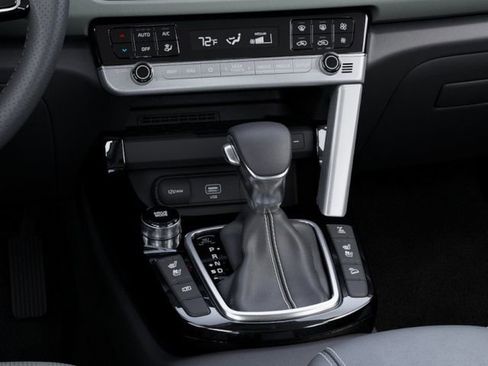 Used 2024 Kia Seltos SX w/ SX Sunroof Package image 23